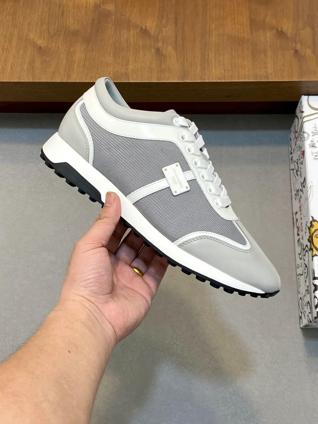 Men's Men's Shoes💰840••Classic••Dolce&Gabbana••DG✔️High-end men's sports•casual shoes. Original goods from top counters. Original imported cowhide, multi-material splicing design ➕Imported cowhide lining, cowhide feet ➕Original TPR elastic outsole.  Size: 39-44 (38, 45 customized)